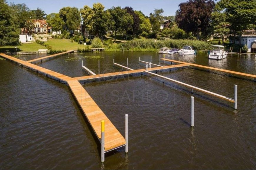 LUXURIÖSE ALTBAUVILLA DIREKT AM POHLESEE MIT DREI BOOTSLIEGEPLÄTZEN